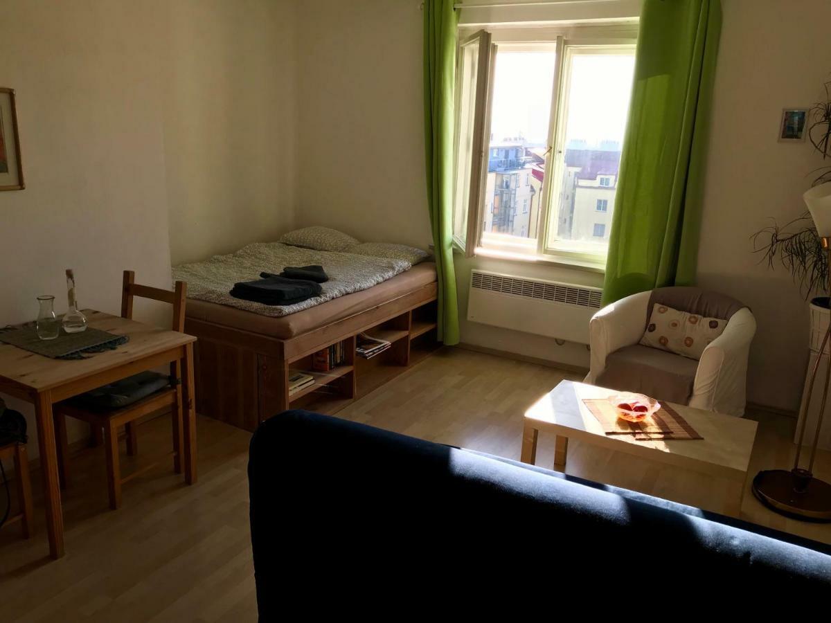 Cosy Flora Nest Apartment Prague Exterior photo